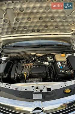 Универсал Opel Astra 2008 в 