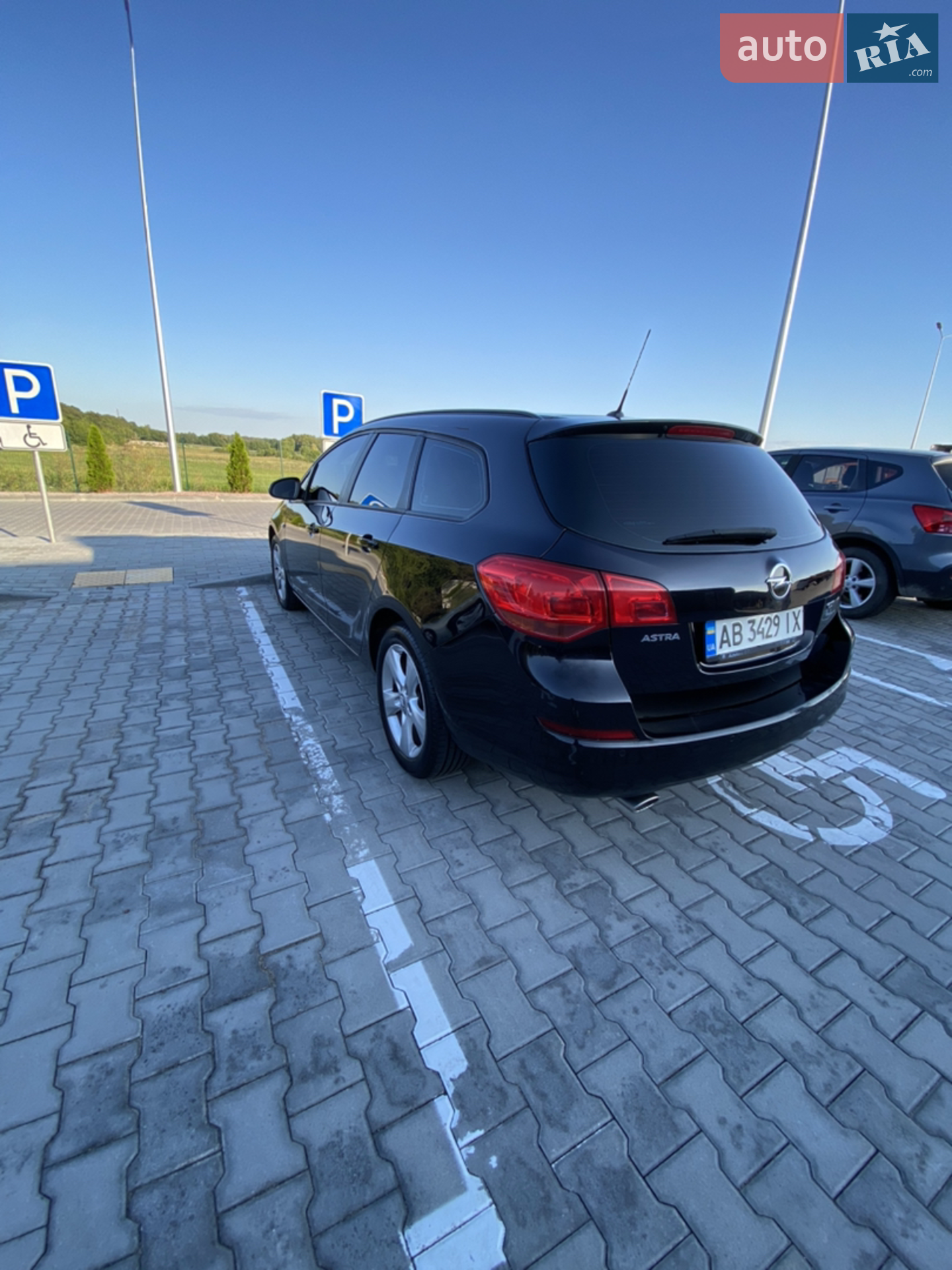 2010 Opel Astra - мініатюра 11