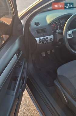 Универсал Opel Astra 2009 в 