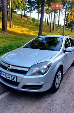 Универсал Opel Astra 2005 в Тростянце