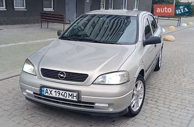 Седан Opel Astra 2006 в Харькове