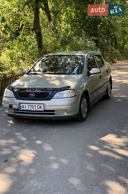 Седан Opel Astra 2006 в Києві