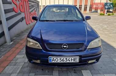 Седан Opel Astra 1999 в Иршаве