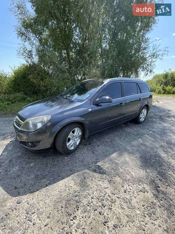Универсал Opel Astra 2007 в Луцке