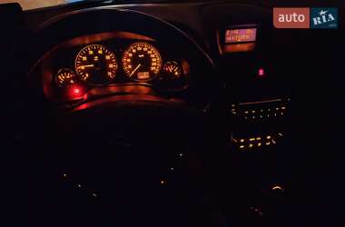 Хэтчбек Opel Astra 2004 в 