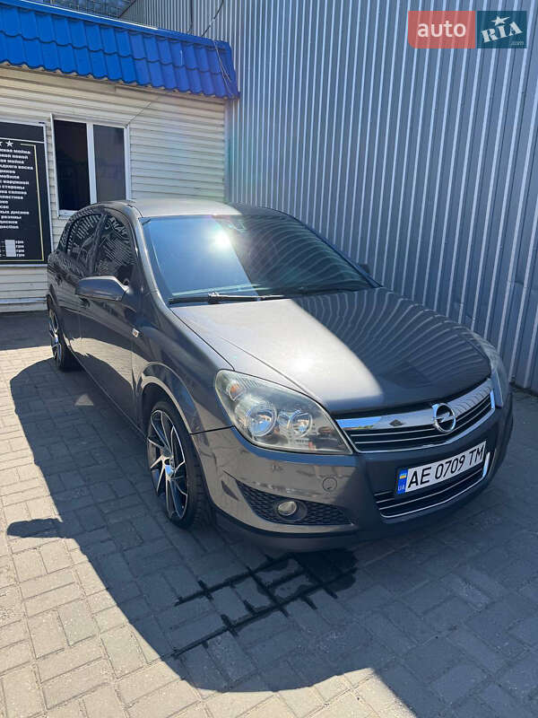 Opel Astra 2009