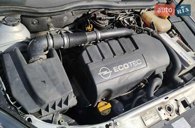 Універсал Opel Astra 2006 в Львові