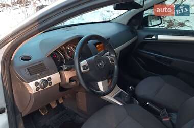 Универсал Opel Astra 2007 в 