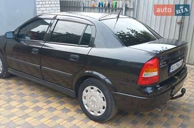 Седан Opel Astra 2007 в 