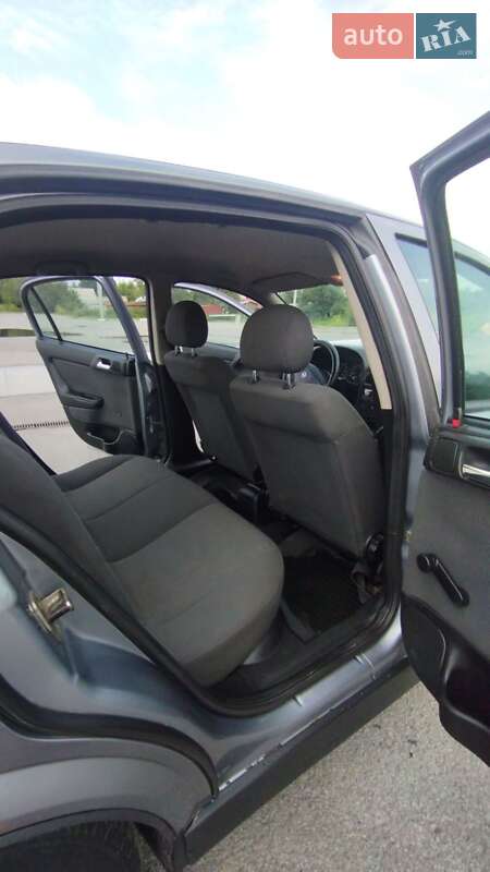 Седан Opel Astra 2006 в Житомире фото 12 Седан Opel Astra 2006 в Житомире