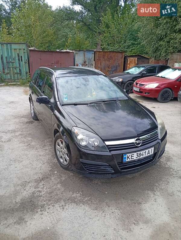 Универсал Opel Astra 2006 в 