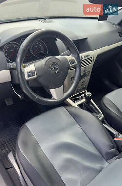 Универсал Opel Astra 2008 в 