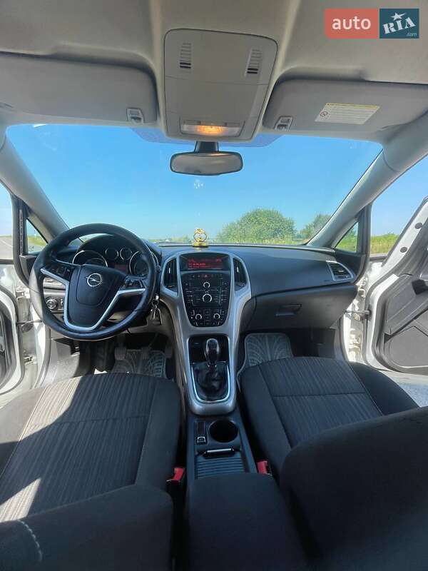 Универсал Opel Astra 2011 в Подрясном фото 12 Универсал Opel Astra 2011 в Подрясном