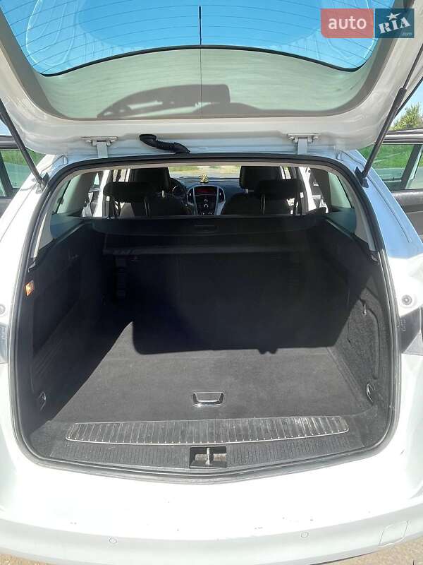 Универсал Opel Astra 2011 в Подрясном фото 14 Универсал Opel Astra 2011 в Подрясном