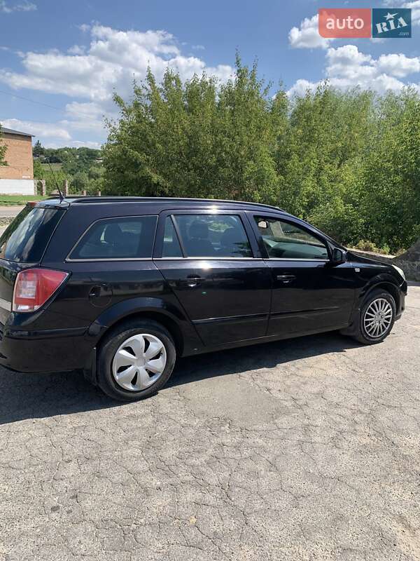 Універсал Opel Astra 2007 в Новоархангельську