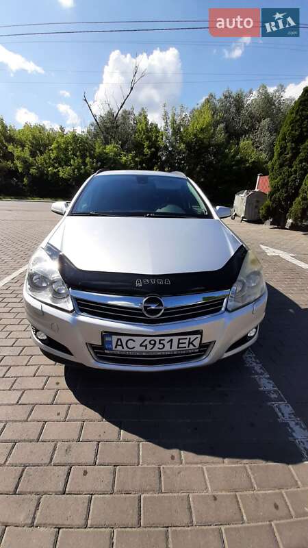 Универсал Opel Astra 2008 в Луцке