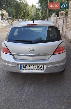 Хэтчбек Opel Astra 2005 в Запорожье