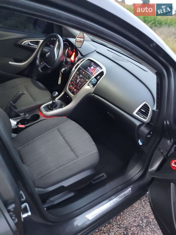 Хэтчбек Opel Astra 2010 в Харькове