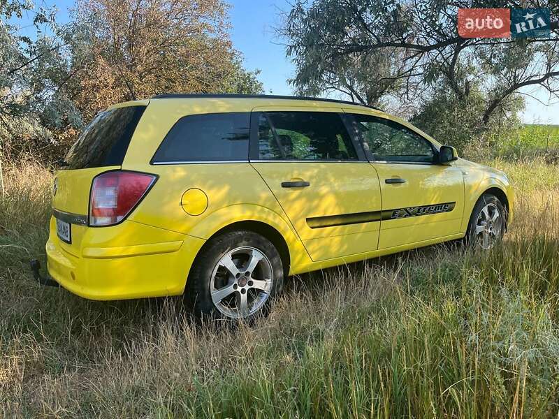 Универсал Opel Astra 2010 в Николаеве