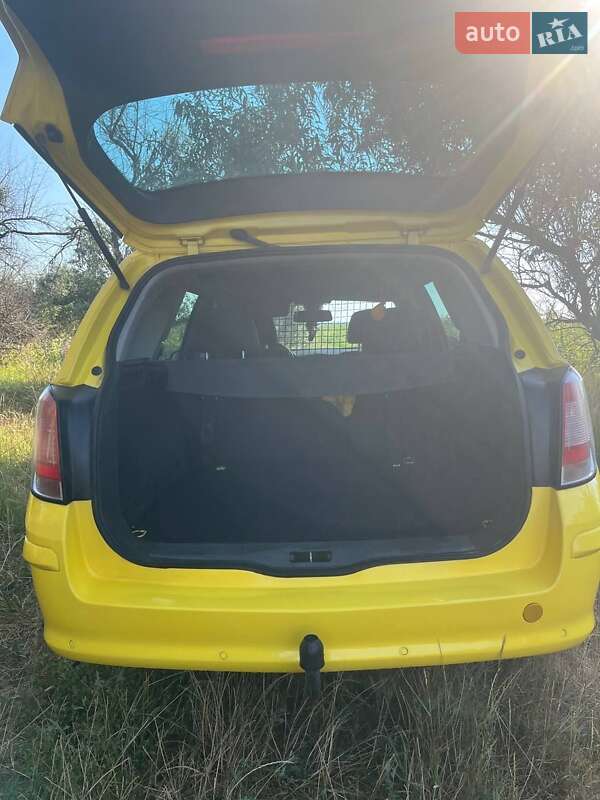 Универсал Opel Astra 2010 в Николаеве