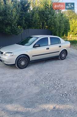 Седан Opel Astra 2007 в Запорожье