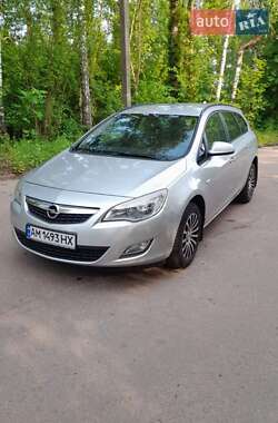 Универсал Opel Astra 2012 в Бердичеве