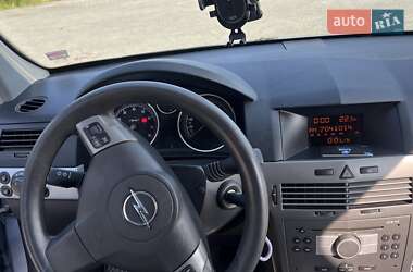 Универсал Opel Astra 2005 в 