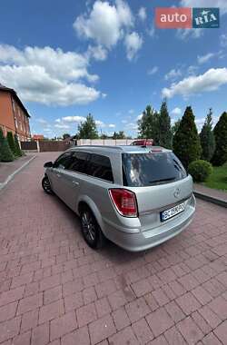 Универсал Opel Astra 2010 в 