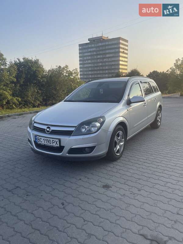 Универсал Opel Astra 2004 в Львове