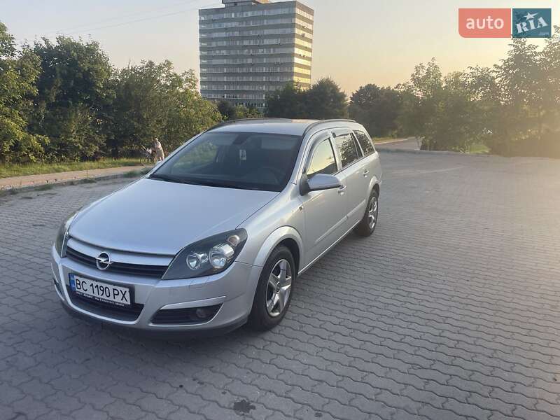 Универсал Opel Astra 2004 в Львове