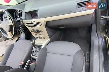 Универсал Opel Astra 2008 в 