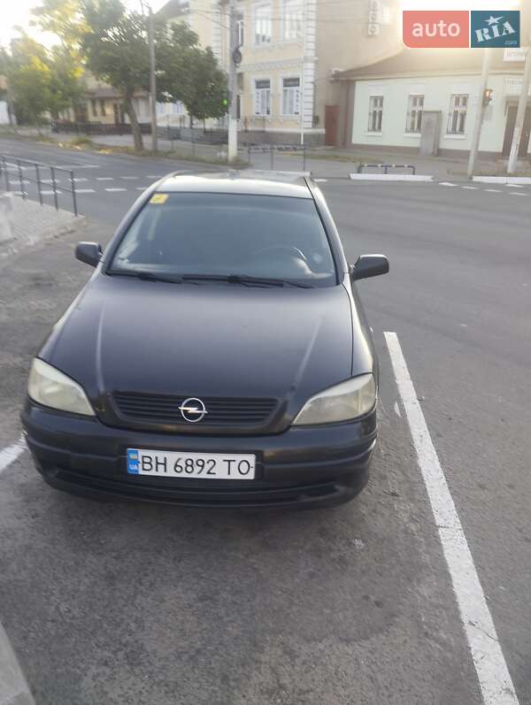 Седан Opel Astra 2006 в Білгороді-Дністровському фото Седан Opel Astra 2006 в Білгороді-Дністровському