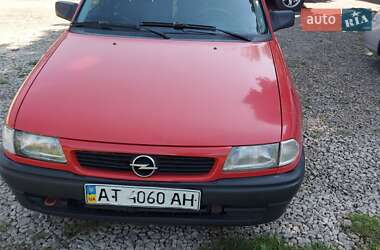 Універсал Opel Astra 1998 в Калуші