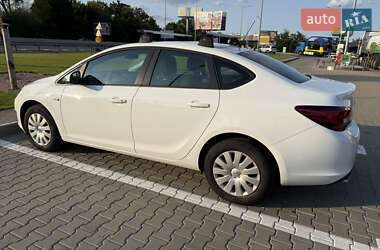 Седан Opel Astra 2019 в 