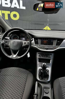 Хэтчбек Opel Astra 2019 в 