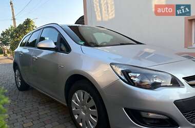 Универсал Opel Astra 2013 в 