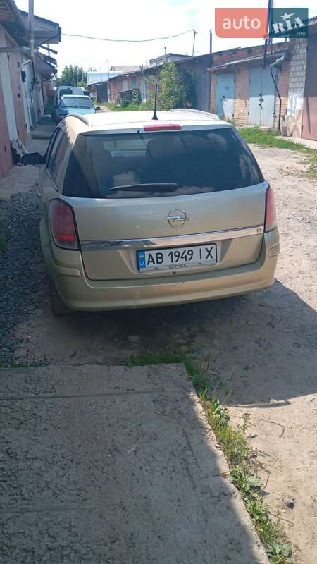 Универсал Opel Astra 2004 в Виннице