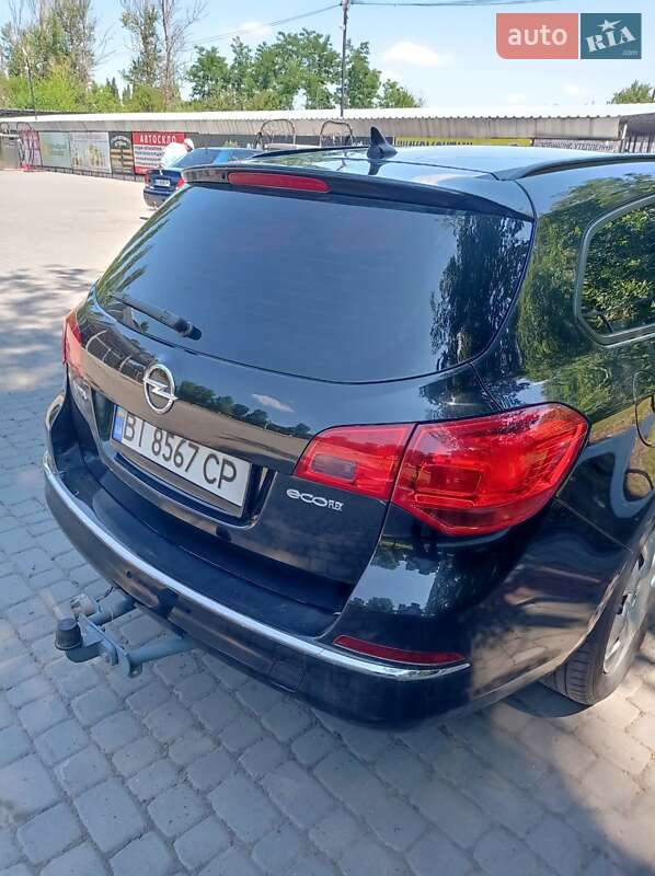 Универсал Opel Astra 2012 в Кременчуге