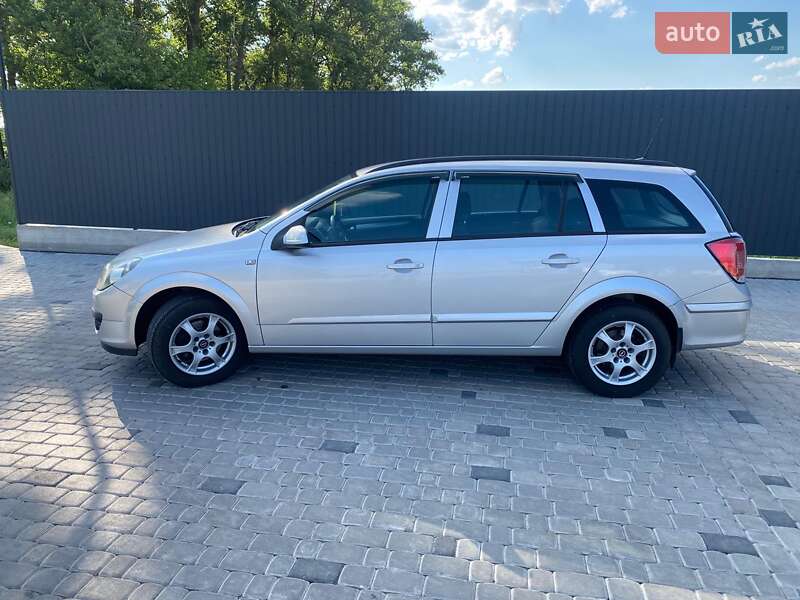 Универсал Opel Astra 2006 в 