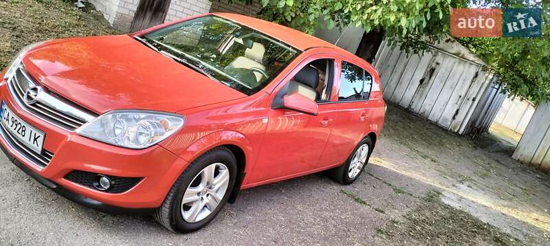 Хэтчбек Opel Astra 2009 в Черкассах фото 8 Хэтчбек Opel Astra 2009 в Черкассах