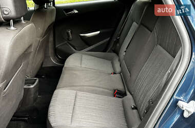 Универсал Opel Astra 2010 в 