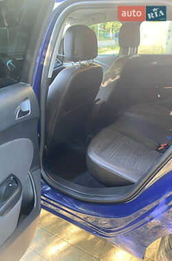Универсал Opel Astra 2014 в 