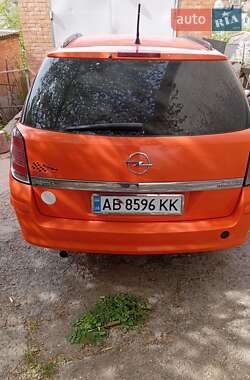 Универсал Opel Astra 2005 в 