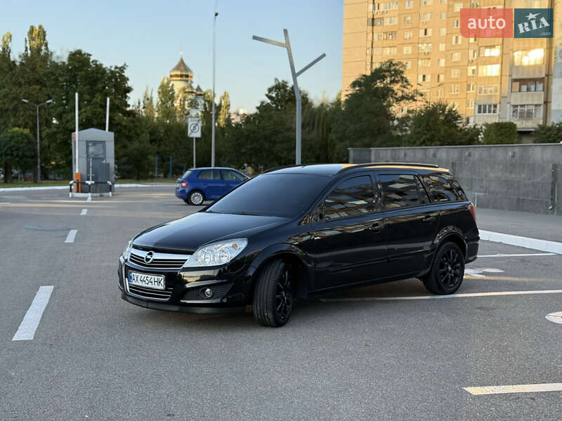 Универсал Opel Astra 2008 в Харькове