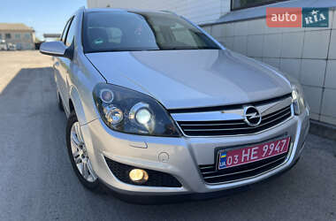 Универсал Opel Astra 2009 в Никополе