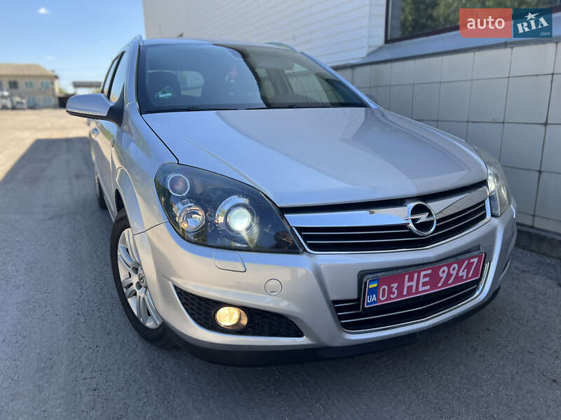 Универсал Opel Astra 2009 в Никополе