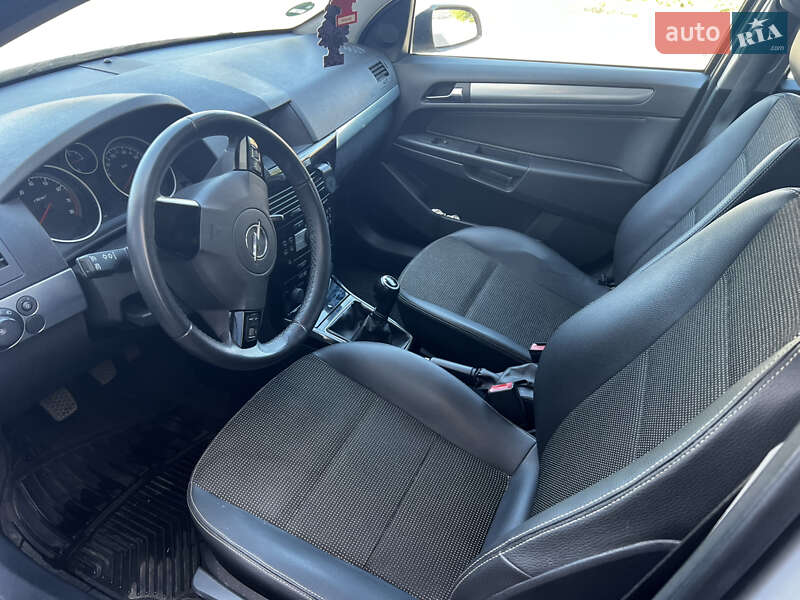 Универсал Opel Astra 2009 в Никополе