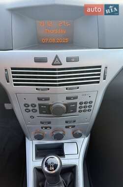 Универсал Opel Astra 2009 в 
