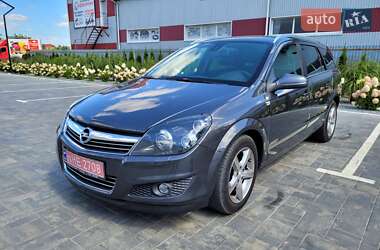 Универсал Opel Astra 2009 в Луцке