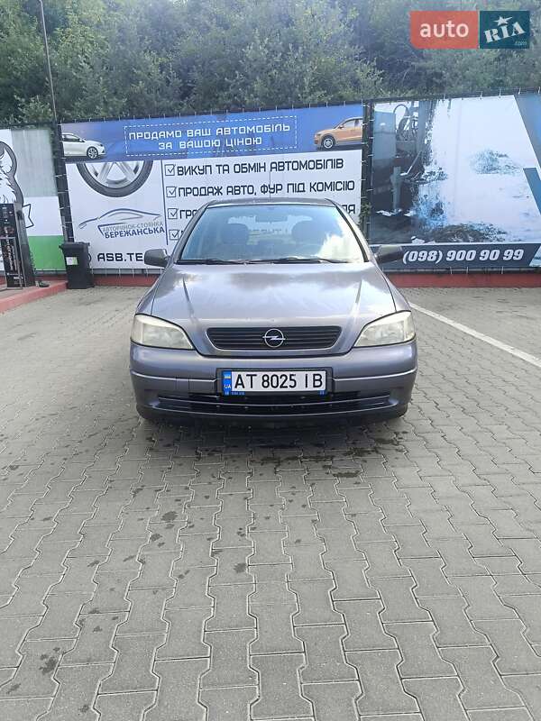 Opel Astra 2004